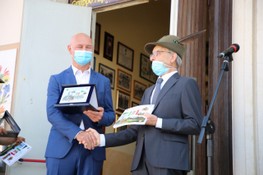 IMG_5323.jpg